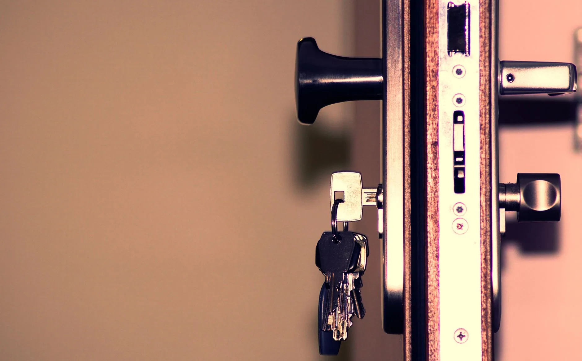 What a Lock Rekeying Service Changes Inside the Lock